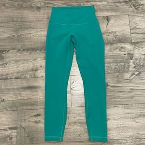 Lululemon Wunder Train Contour Fit high rise tight 25” size 6